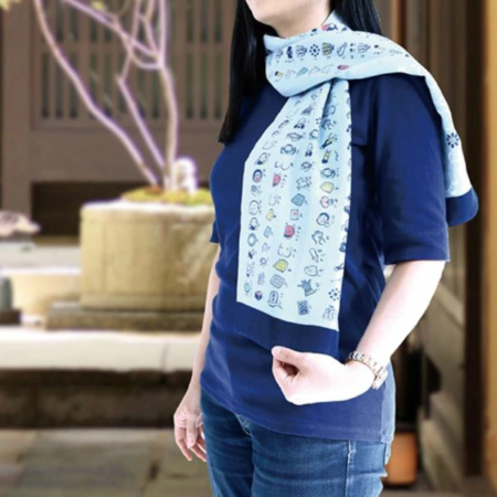 Soft Gauze Cotton Scarf, featuring the timeless ‘Picture Heart Sutra’
