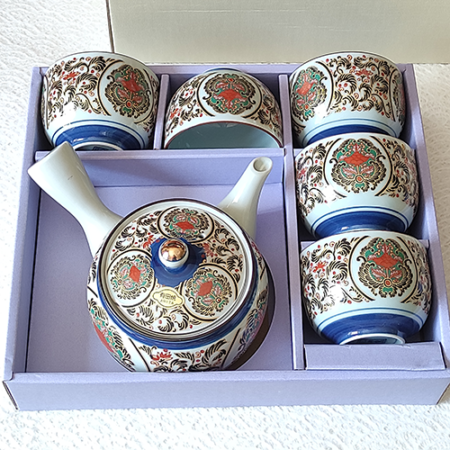 Embrace Timeless Elegance with Our Arita ware Koimari-Style Teaset. Dive into the depths of Japanese heritage with our exquisite Aritaware teaset, a masterpiece that brings the ancient artistry of the 4th century into your home. Available at j-okini Malta