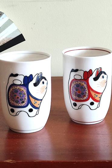 Komainu Vintage Tea Cups (Pair)