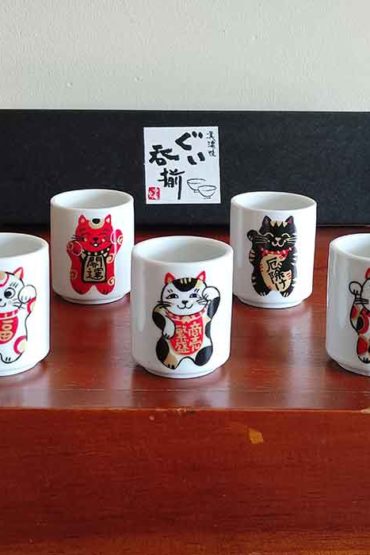 Maneki-Neko 5-Piece Sake Cup Set