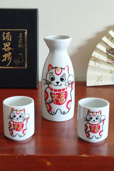 Maneki-Neko Sake Set White 160ml