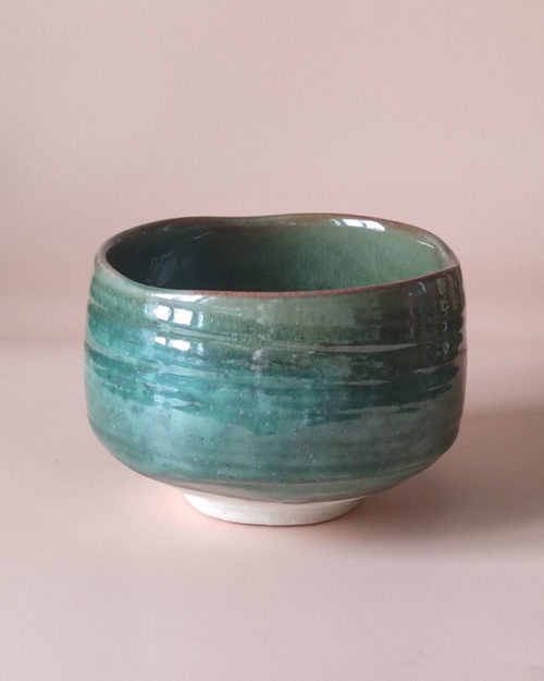 Shakugama matcha bowl from Japan – handcrafted Mino ware chawan, green glazed tea bowl for Japanese tea ceremony.. Available at j-okini.com in Malta
