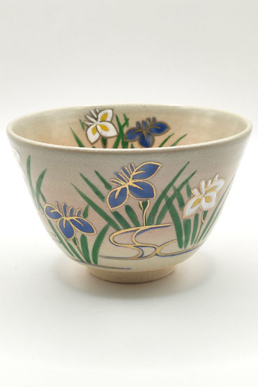 Kiyomizu Ware Matcha Bowl – Iris Design by Kahou Nakamura
