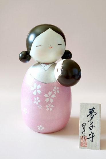 yume-kJapanese Kokeshi doll Yume Komoriomori