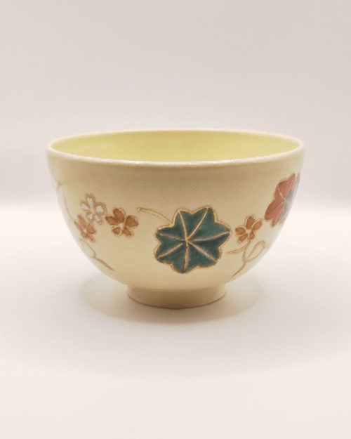 Vintage handmade Japanese Matcha bowl with sakura and autumn grass motifs in gold and enamel on ivory glaze.. Available at j-okini.com in Malta