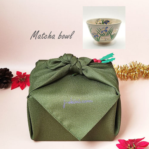 Matcha bowl wrapped in j-okini furoshiki wrapping cloth. Gifts idea from Japan. Available at j-okini.com in Malta