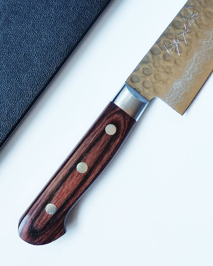 Japanese Kitchen Knife Gyutou 180mm | Hammered VG10 Damascus