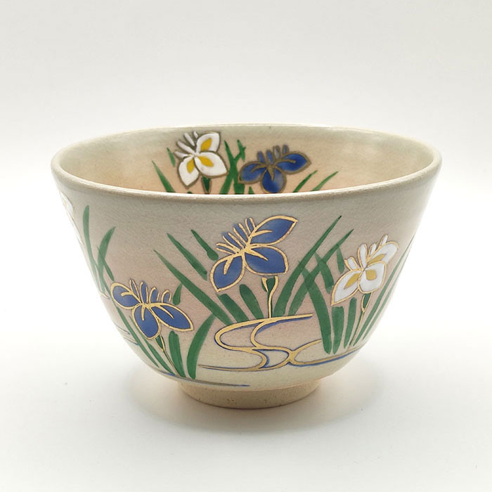 Kiyomizu ware matcha bowl with iris flowers, golden accents, and Gohonte pink blush, handcrafted by Kahou Nakamura II of Tofuku Kiln. j-okini.com in Malta