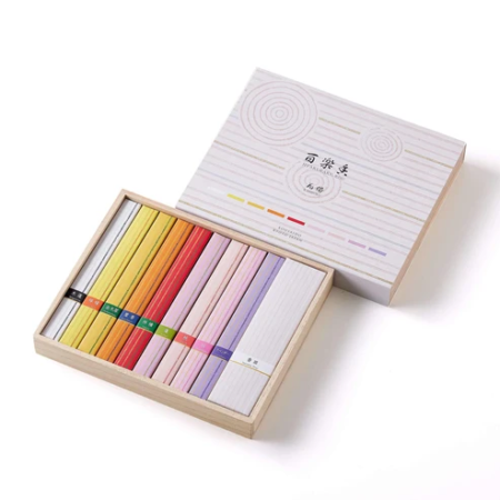 Japanese Hanashoku incense gift set with 9 floral and fruity fragrances, long white ceramic incense plate and paulownia wood gift box – Made in Japan