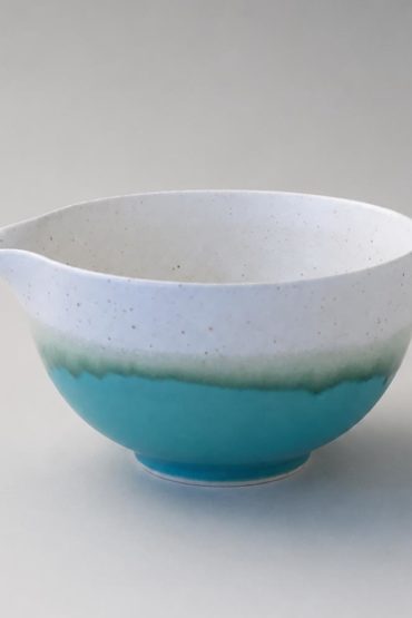 Japanese Turquoise Blue Katakuchi matcha bowl with pouring spout, Mino ware porcelain chawan made in Japan