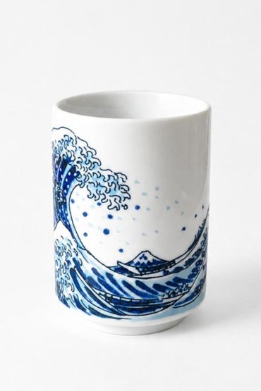 Hokusai Great Wave Japanese Teacup | Mino Ware Yunomi 270ml Hokusai Great Wave Japanese Teacup | Mino Ware Yunomi 270ml