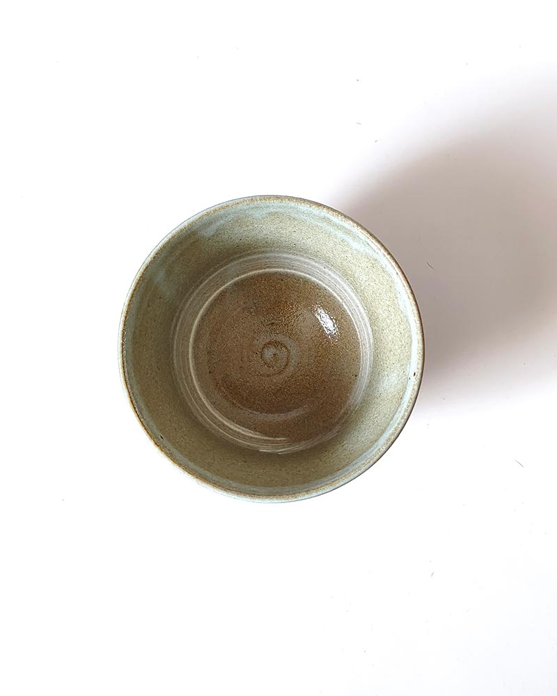 haikohiki3 Hai Kohiki Mino ware Matcha bowl in grey and white with hand-brushed glaze, made in Japan