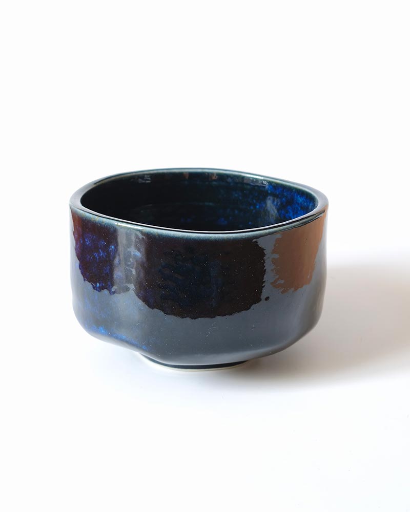Aokinyou deep blue Japanese Mino ware matcha bowl with cobalt and navy glaze, made in Japan | J-okini Malta