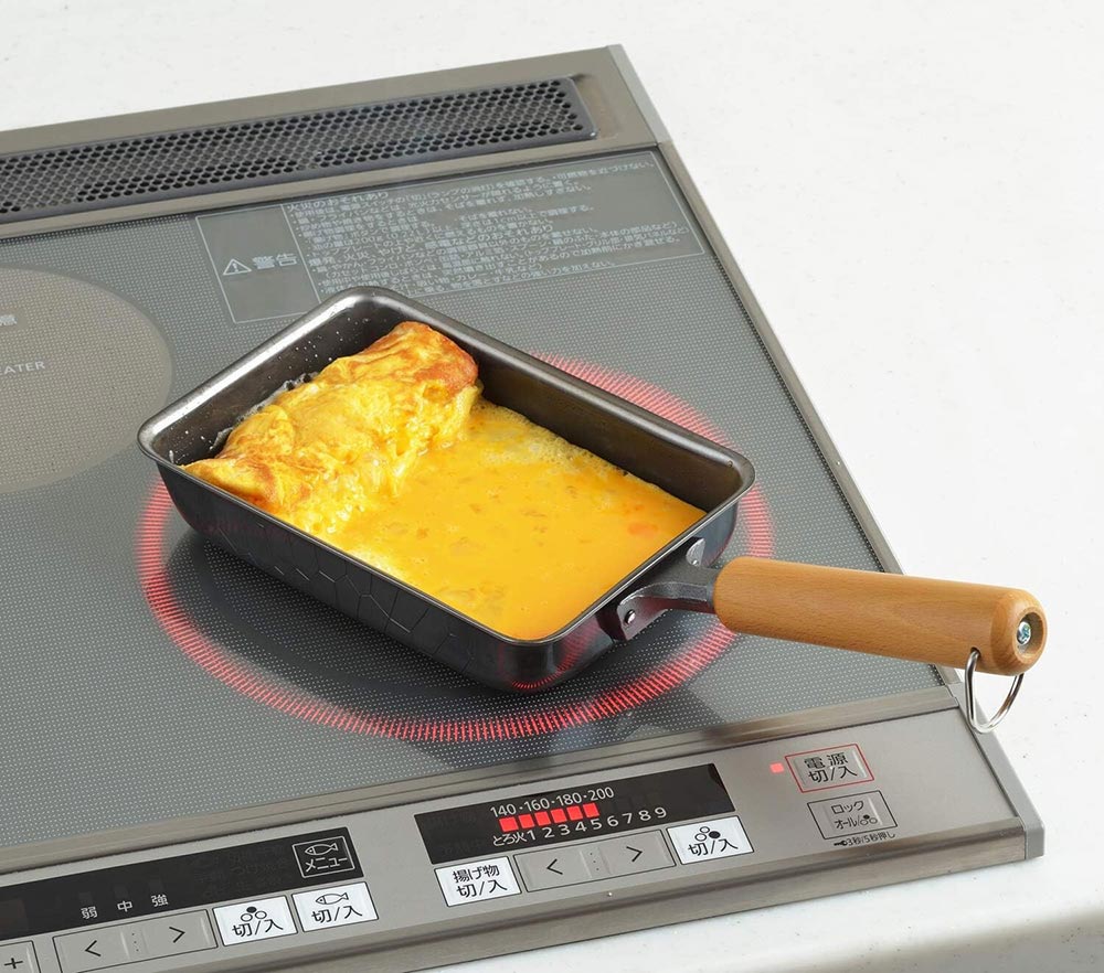 tamagoyaki-pan-2 Japanese iron Tamagoyaki rectangular omelette pan with natural wood handle, made in Japan | j-okini Malta